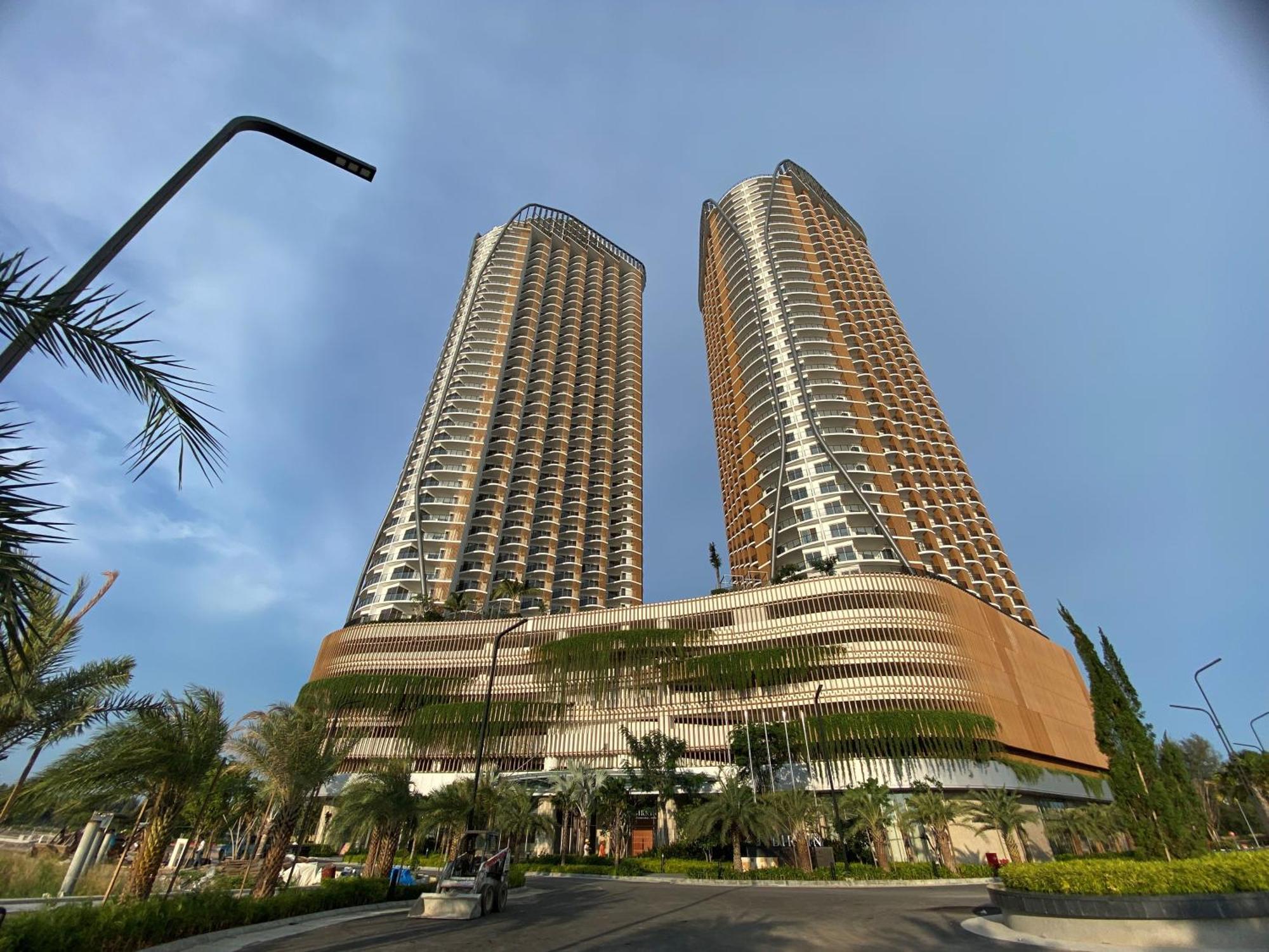 Birkin International Hotel Malacca Bagian luar foto